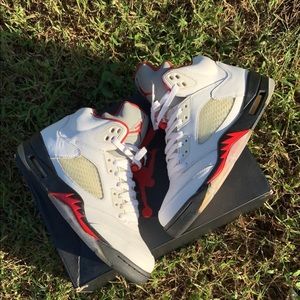 Jordan 5 2013 Fire Red